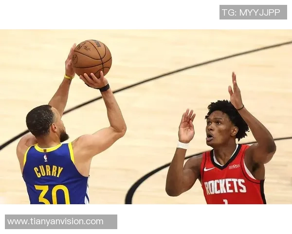 2017年NBA季后赛精彩回顾勇士对火箭的激烈对决录像分析