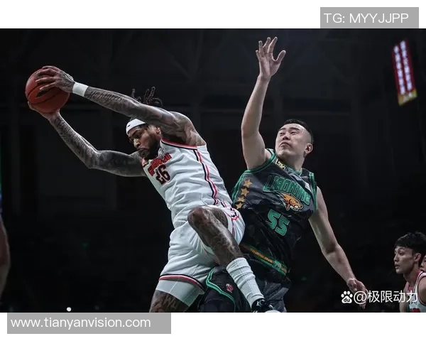 2021年CBA季后赛广东队与辽宁队激战回顾与精彩瞬间分析