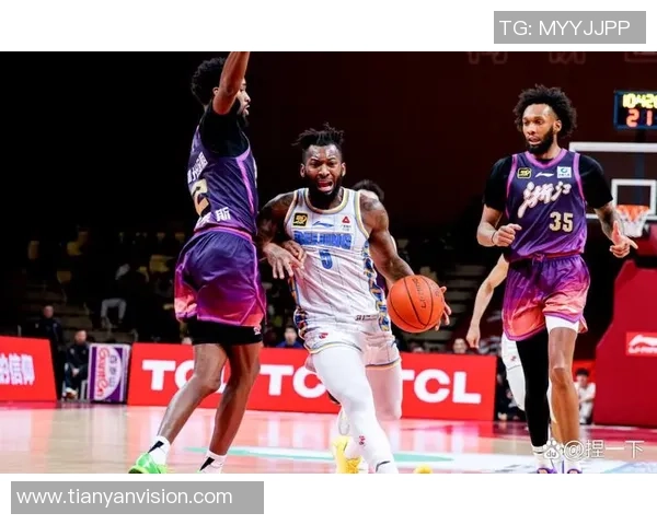 CBA精彩对决北京首钢迎战浙江队全场直播不容错过